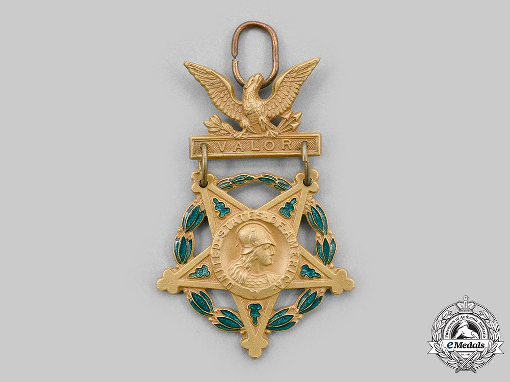 united_states._an_army_medal_of_honor,_type_vi(1964-_present)_c20541_mnc1218_1