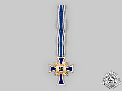germany,_third_reich._a_pair_of_cased_medals_c20542_mnc4915