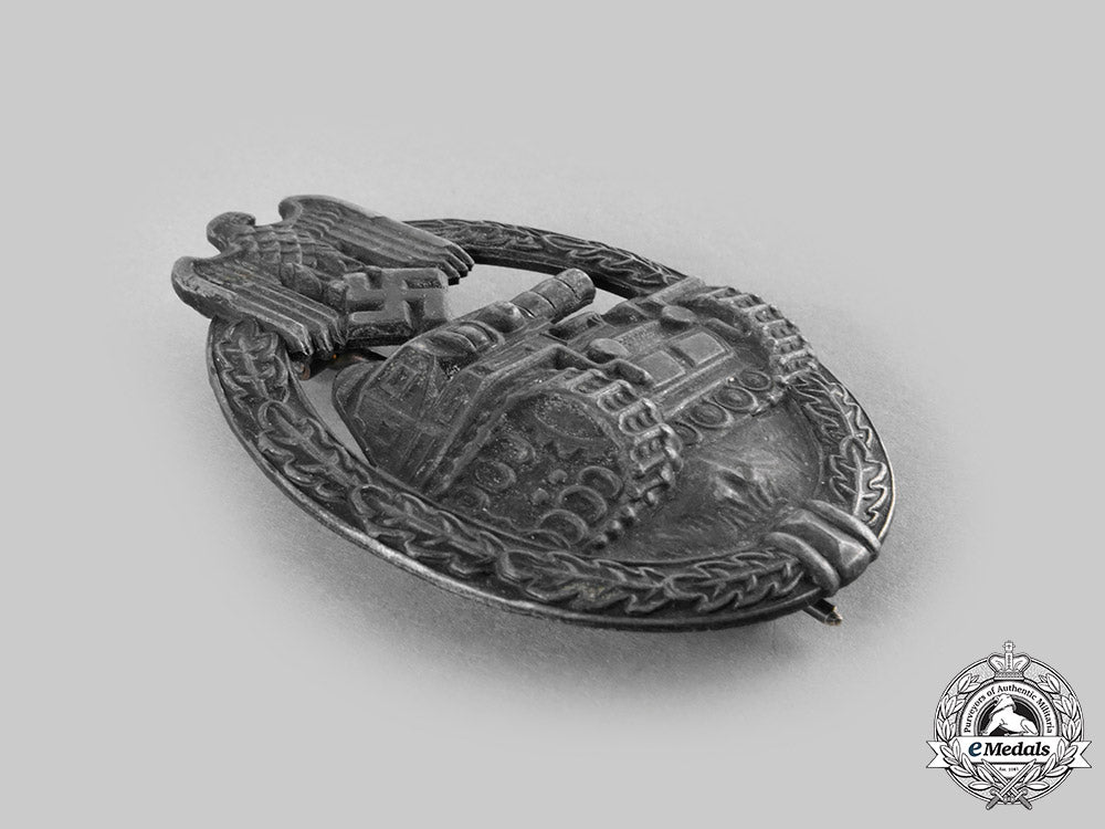 germany,_wehrmacht._a_panzer_assault_badge,_bronze_grade,_with_case_c20547_emd3684_1