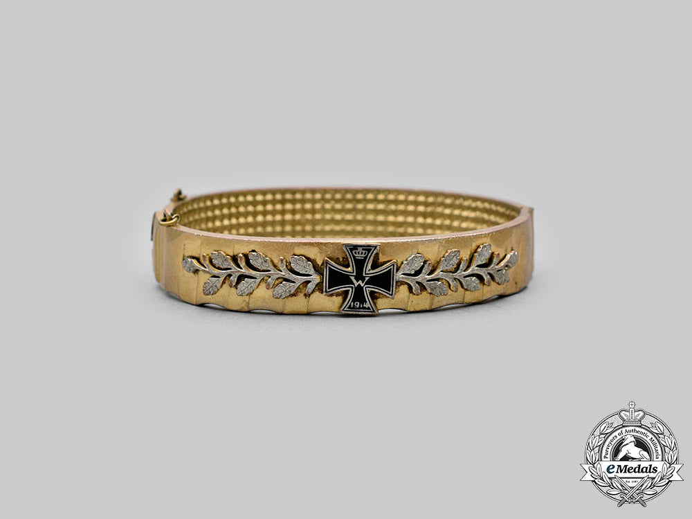 germany,_imperial._a_trench_art_bracelet_and_stiletto,_c.1918_c20554_mnc8997