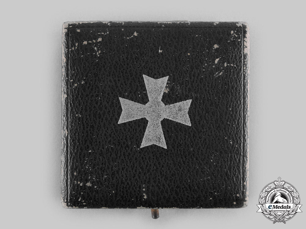 germany,_wehrmacht._a_war_merit_cross,_i_class_with_case,_by_steinhauer&_lück_c20556_emd3690_2_1