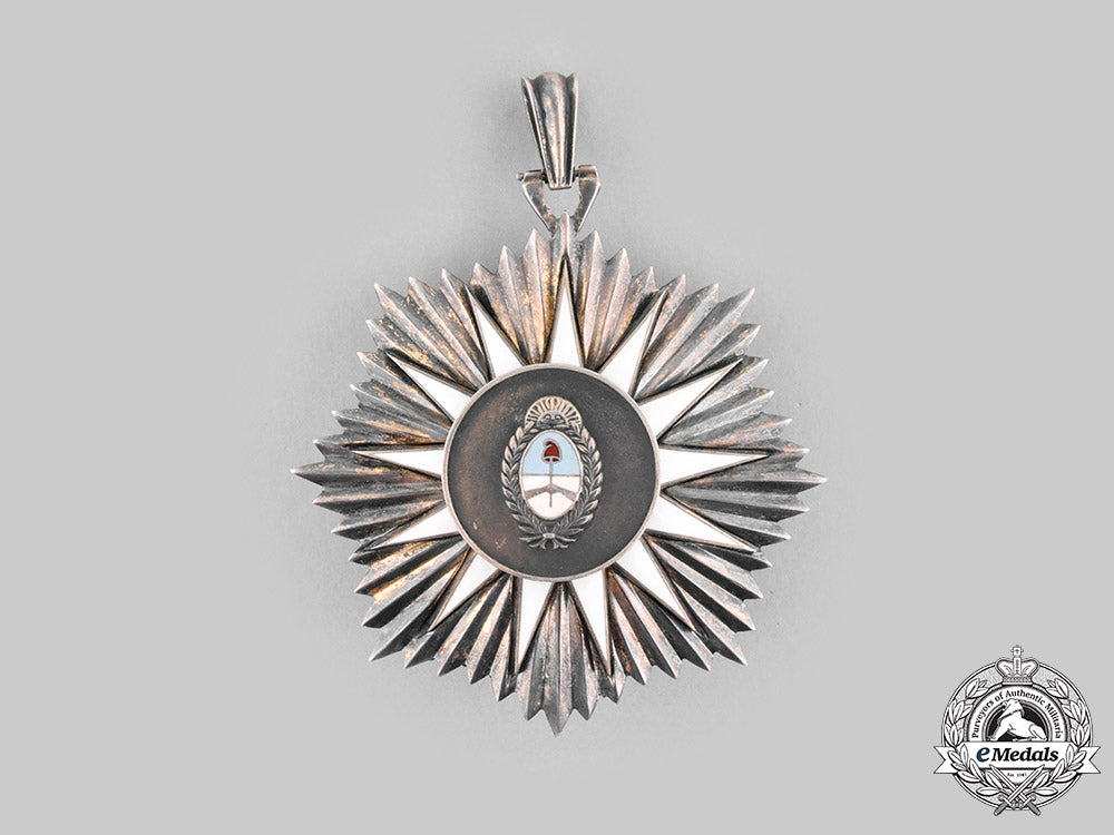 argentina,_republic._an_order_of_may,_civil_merit,_grand_cross,_c.1960_c20576_mnc0742_1_1