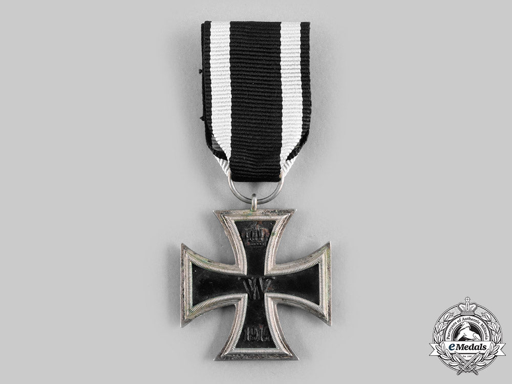 germany,_imperial._a1914_iron_cross,_ii_class_with_document_to_dr._von_bayer-_ehrenberg_c20579_emd5144