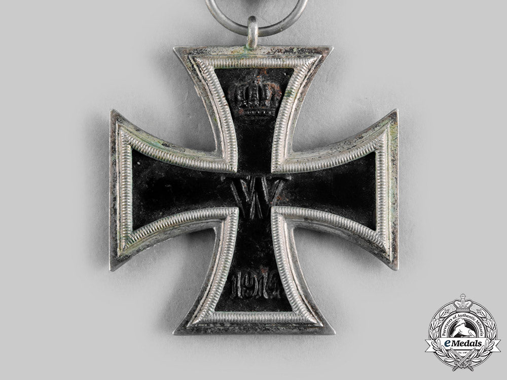germany,_imperial._a1914_iron_cross,_ii_class_with_document_to_dr._von_bayer-_ehrenberg_c20580_emd5147