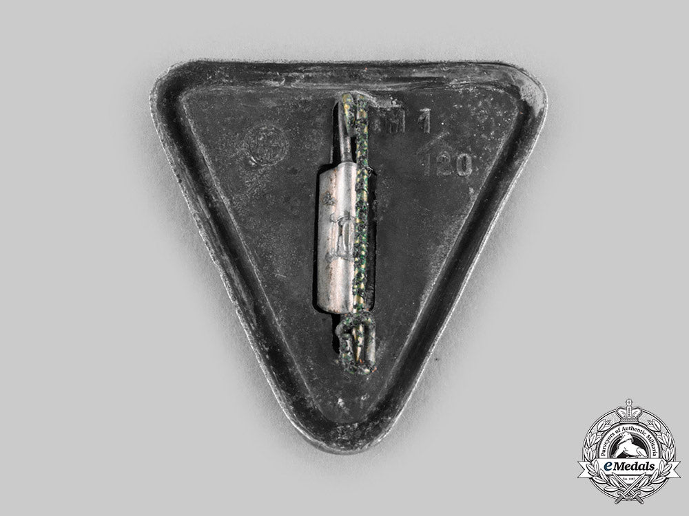 germany,_third_reich._a_national_socialist_women’s_league_orts-_level_leader’s_badge,_by_wilhelm_deumer_c20590_emd2744_1