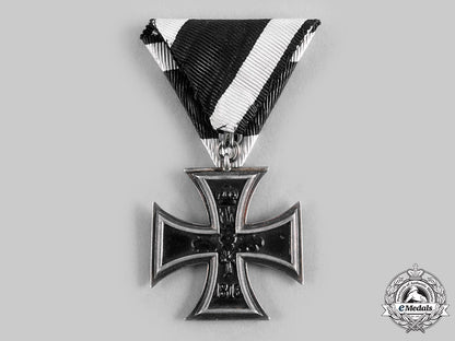 germany,_imperial._an_iron_cross_ii_class_with_award_document_to_konrad_paul_faber_c20594_emd5171