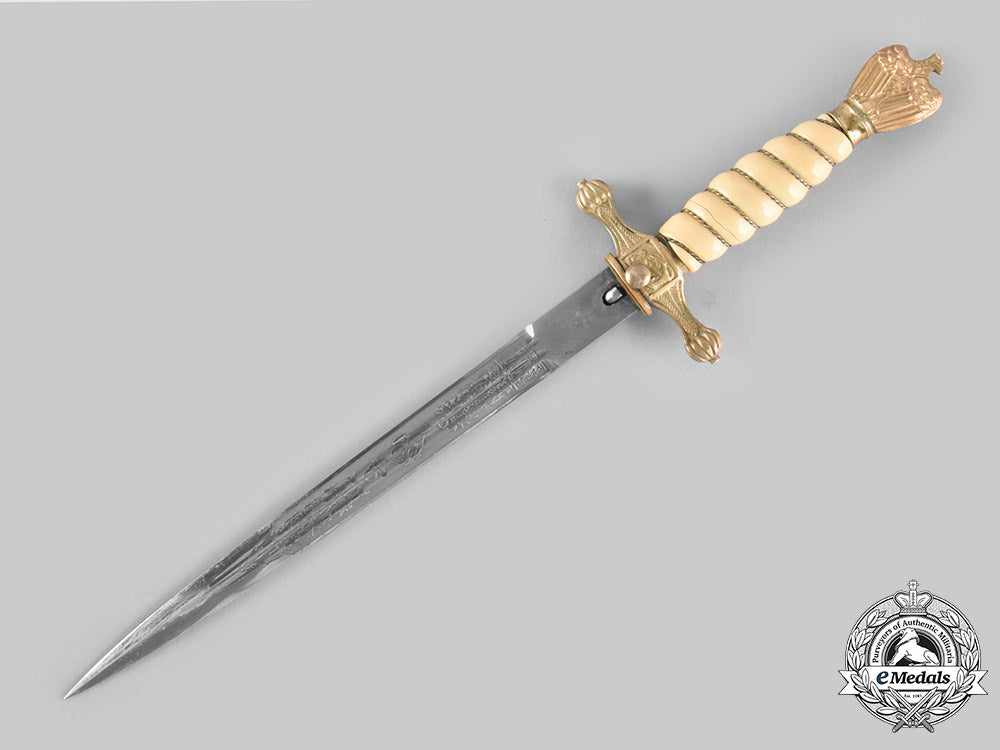 germany,_kriegsmarine._an_officer’s_dress_dagger,_by_carl_eickhorn_c20594_mnc0193_1