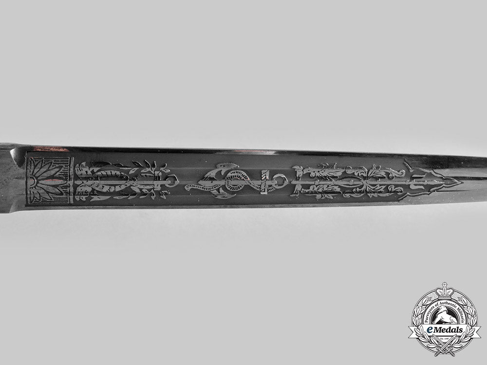 germany,_kriegsmarine._an_officer’s_dress_dagger,_by_carl_eickhorn_c20596_mnc0202_1