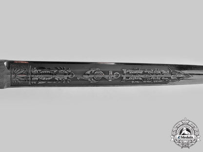 germany,_kriegsmarine._an_officer’s_dress_dagger,_by_carl_eickhorn_c20596_mnc0202_1