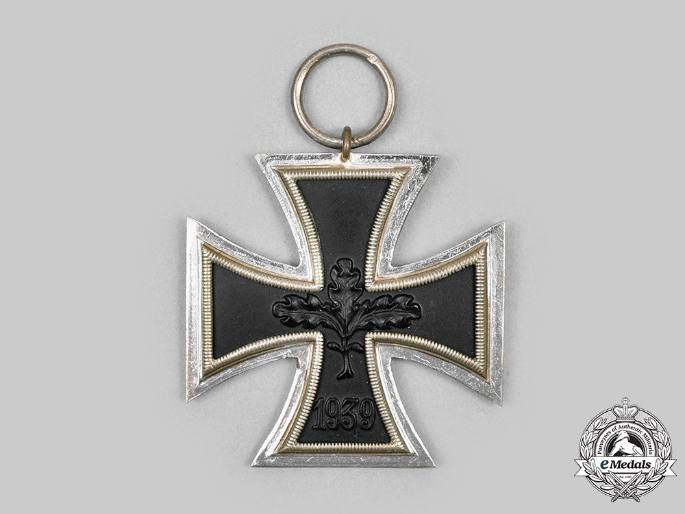germany,_federal_republic._a1939_iron_cross_ii_class,1957_version_with_case,_by_steinhauer&_lück_c20603_mnc5138