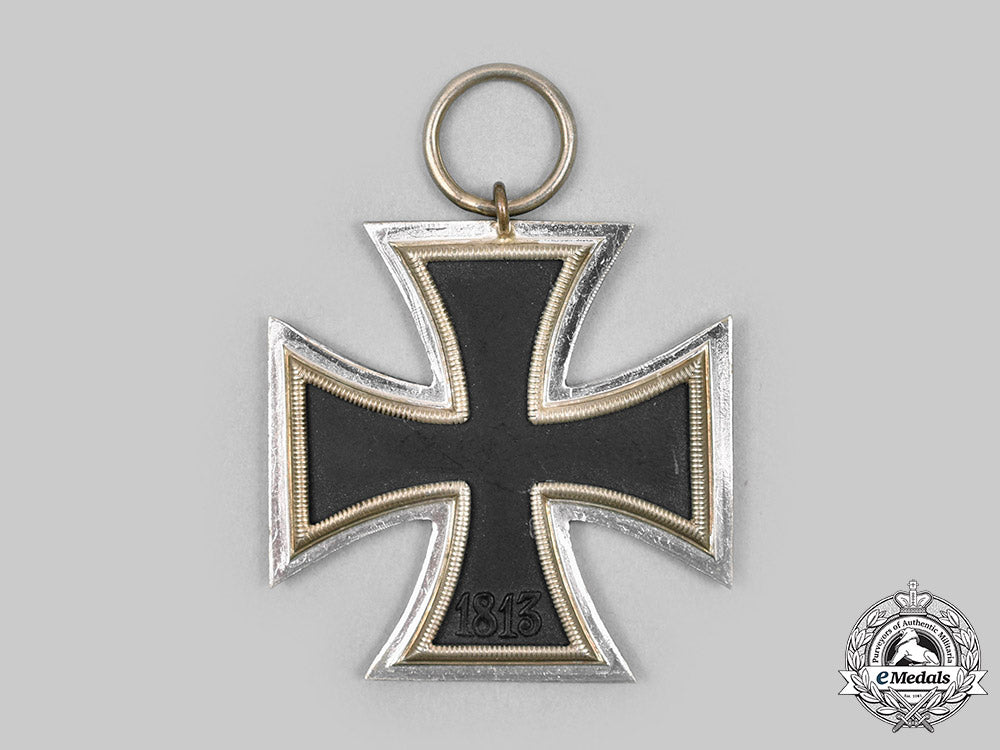 germany,_federal_republic._a1939_iron_cross_ii_class,1957_version_with_case,_by_steinhauer&_lück_c20604_mnc5140