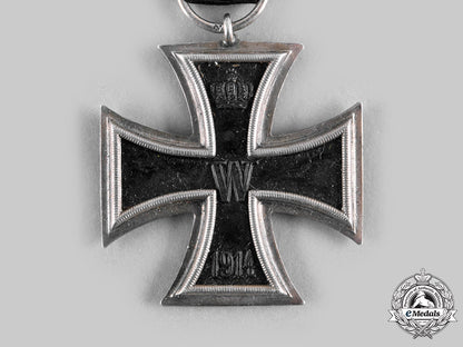 germany,_imperial._a1914_iron_cross_ii_class_with_document_to_musketeer_hans_stüben_c20606_emd5190_1