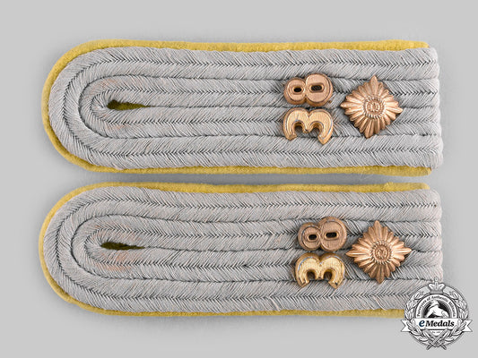 germany,_heer._a_set_of_signals_oberleutnant_shoulder_boards_c20614_emd4035_1