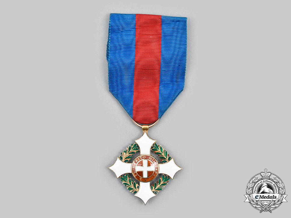 italy,_kingdom_of_sardinia._a_military_order_of_savoy_in_gold,5_th_class,_c.1900_c20615_mnc1785_1_1_1_1_1_1