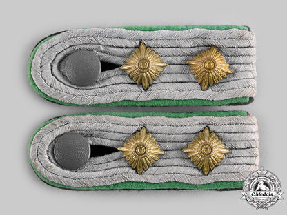 germany,_sd._a_set_of_ss-_sicherheitsdienst_hauptsturmführer_shoulder_boards_c20618_emd4046_1