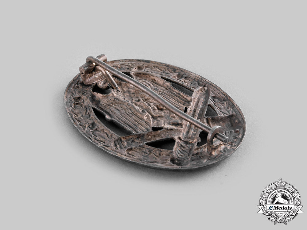 germany,_wehrmacht._a_general_assault_badge_c20625_emd4059