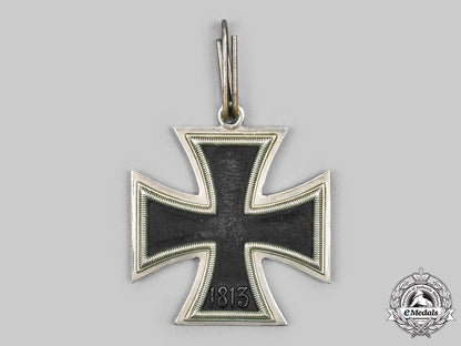 germany,_federal_republic._a_knight’s_cross_of_the_iron_cross,_with_case,1957_version_c20630_mnc5232
