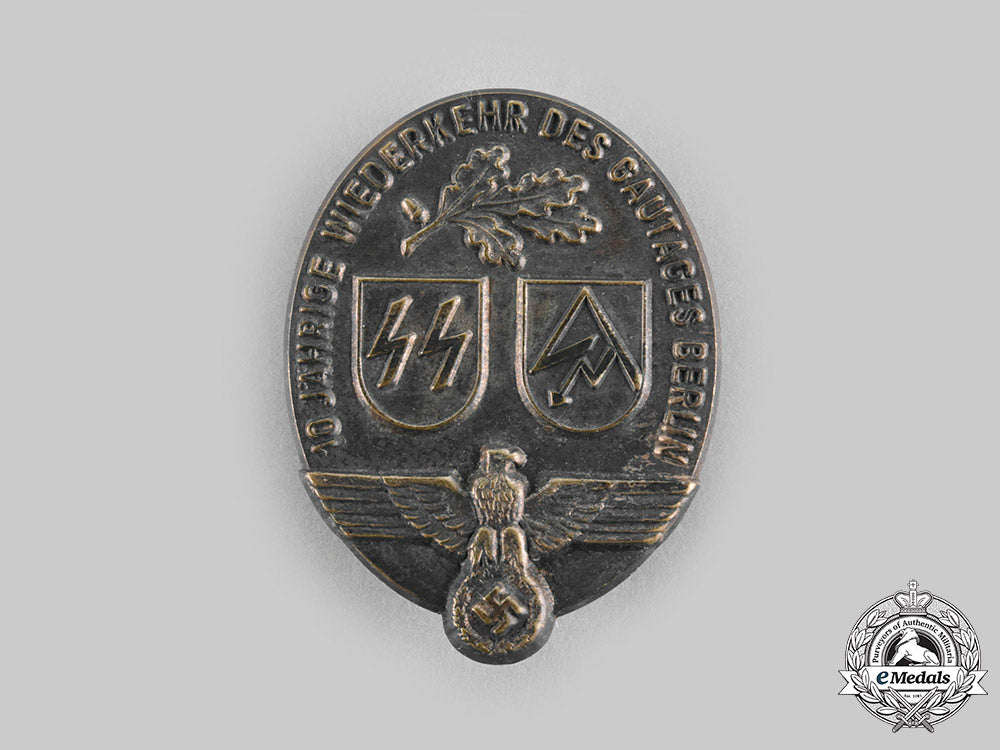 germany,_third_reich._a_gau_berlin10_th_anniversary_badge_c20634_emd4152_2_1