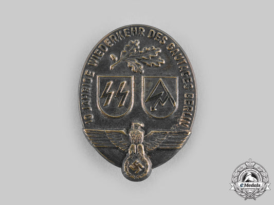 germany,_third_reich._a_gau_berlin10_th_anniversary_badge_c20634_emd4152_2_1