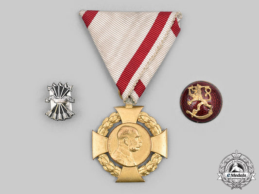 europe._an_assorted_lot_of_medals_and_insignia_c20645_mnc1868_1