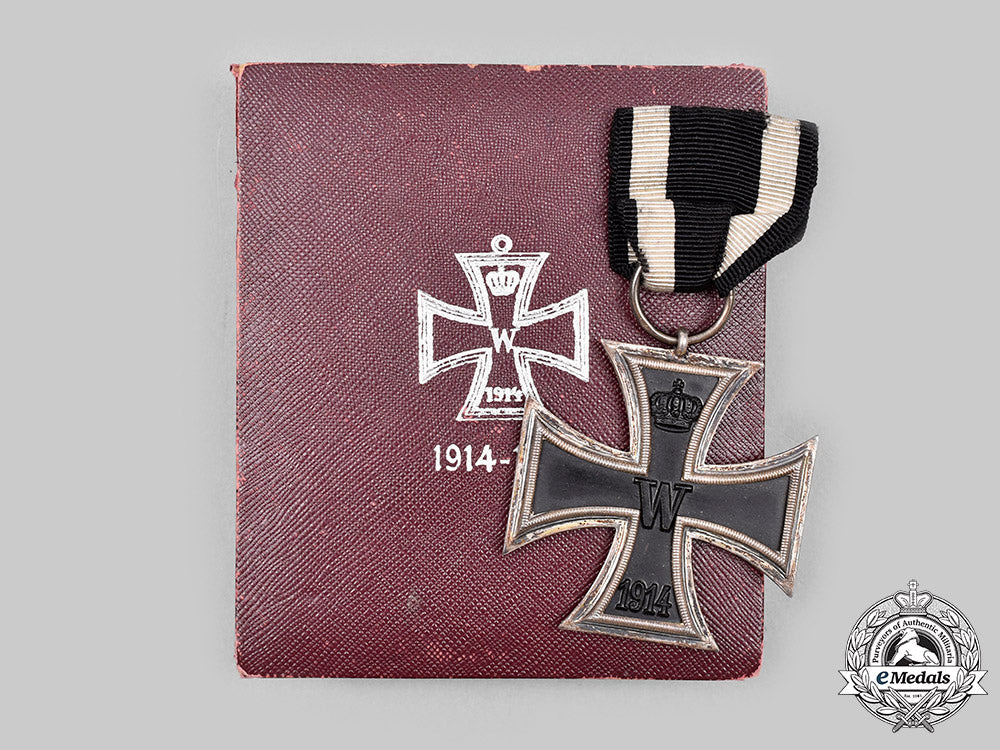 germany,_imperial._a1914_iron_cross_ii_class,_with_wartime_commemorative_case_c20662_mnc5321