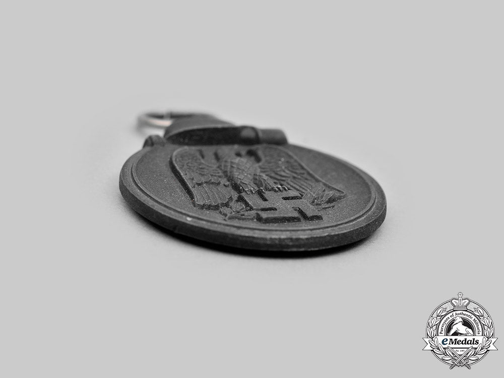 germany,_wehrmacht._a_pair_of_service_medals_c20663_mnc1915_1_1