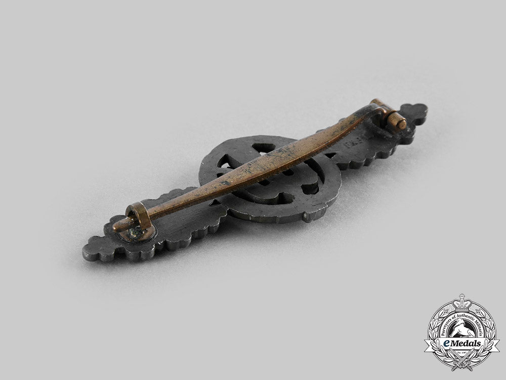 germany,_luftwaffe._a_bomber_flight_clasp,_bronze_grade,_by_funke&_brüninghaus_c20667_emd4354_2_1