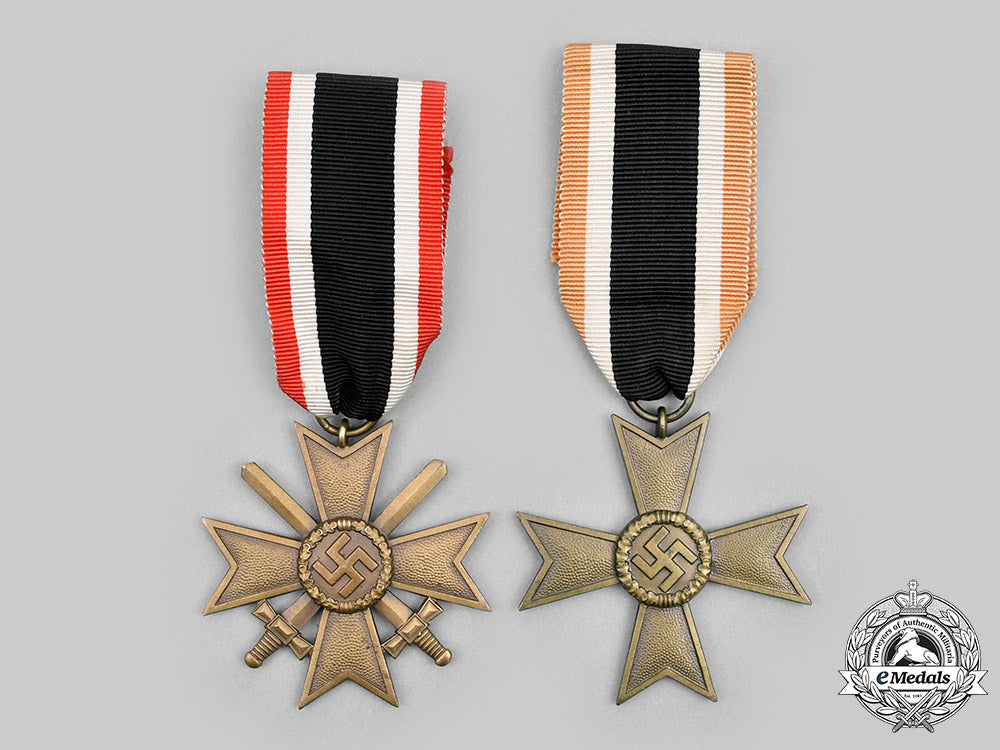 germany,_wehrmacht._a_pair_of_war_merit_crosses,_ii_class_c20668_mnc1927_1