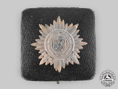 germany,_wehrmacht._an_eastern_people’s_medal,_i_class_in_gold_with_swords_and_case,_by_wächtler&_lange_c20679_emd4419_1