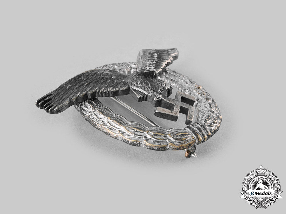 germany,_luftwaffe._a_pilot’s_badge,_with_case,_by_friedrich_linden_c20685_emd7633