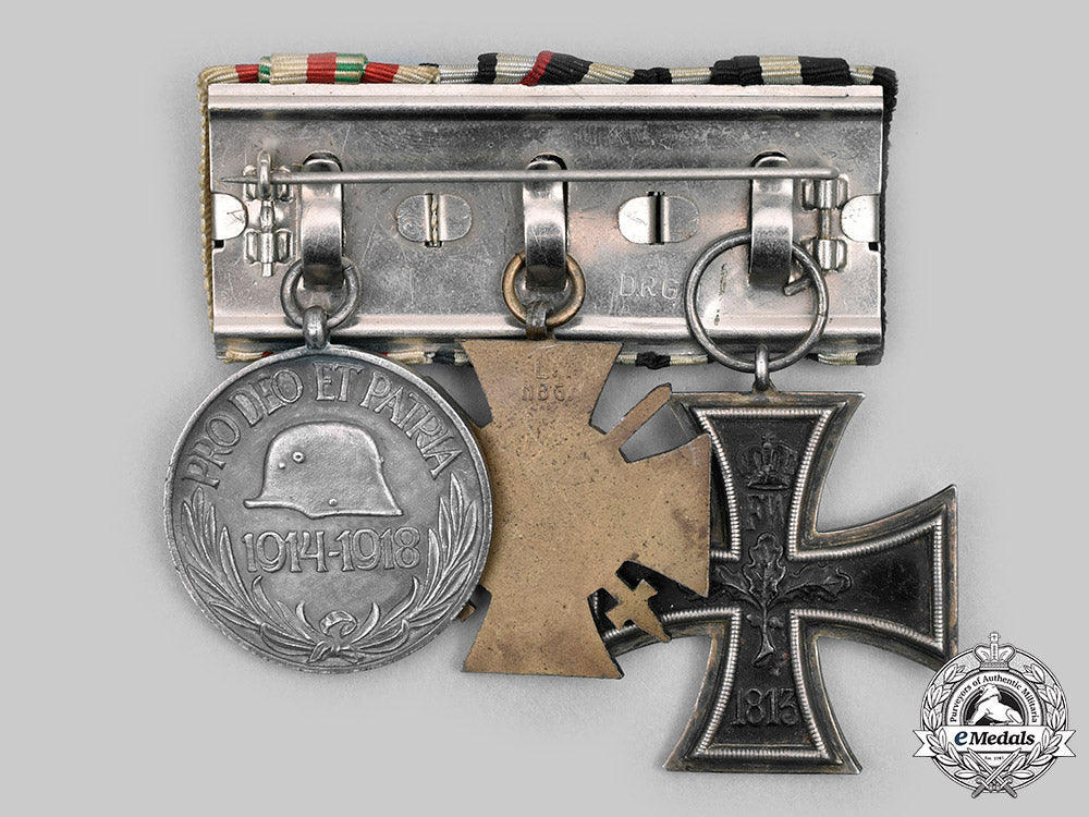 germany,_imperial._a_pair_of_medal_bars_c20692_mnc1979_1