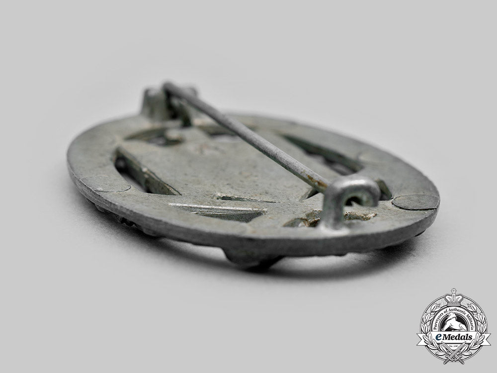germany,_wehrmacht._a_general_assault_badge,_by_f.w._assmann&_söhne_c20693_mnc7049