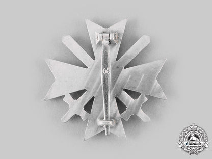 germany,_wehrmacht._a_war_merit_cross,_i_class_with_swords_and_case,_by_klein&_quenzer_c20693c20668_emd7543