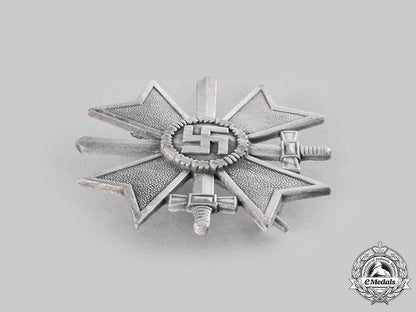 germany,_wehrmacht._a_war_merit_cross,_i_class_with_swords_and_case,_by_klein&_quenzer_c20694c20669_emd7551