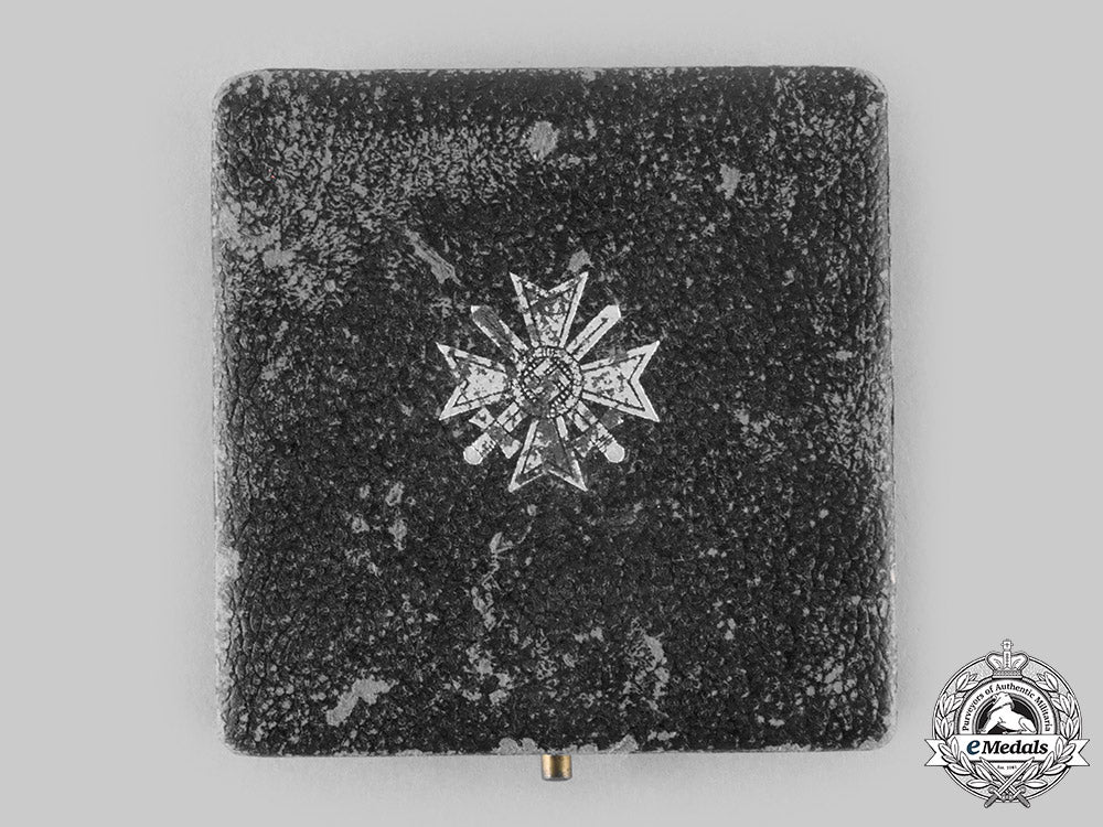 germany,_wehrmacht._a_war_merit_cross,_i_class_with_swords_and_case,_by_klein&_quenzer_c20697c20671_emd7518