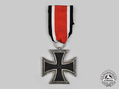 Germany, Wehrmacht. A 1939 Iron Cross Ii Class, By Arbeitsgemeinschaft Hanau