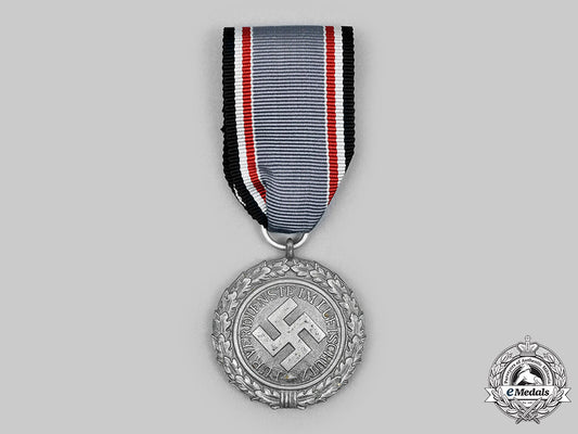 germany,_third_reich._an_air_defence_merit_medal,_ii_class_c20729_mnc7188_2