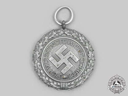 germany,_third_reich._an_air_defence_merit_medal,_ii_class_c20730_mnc7190_2