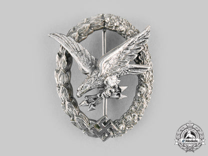 germany,_luftwaffe._a_radio_operator_and_air_gunner_badge,_by_c.e._juncker_c20736_emd9120