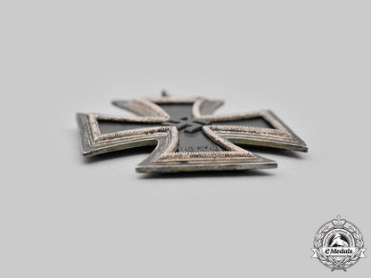 germany,_wehrmacht._a1939_iron_cross_ii_class,_by_franz_petzl_c20747_mnc6093