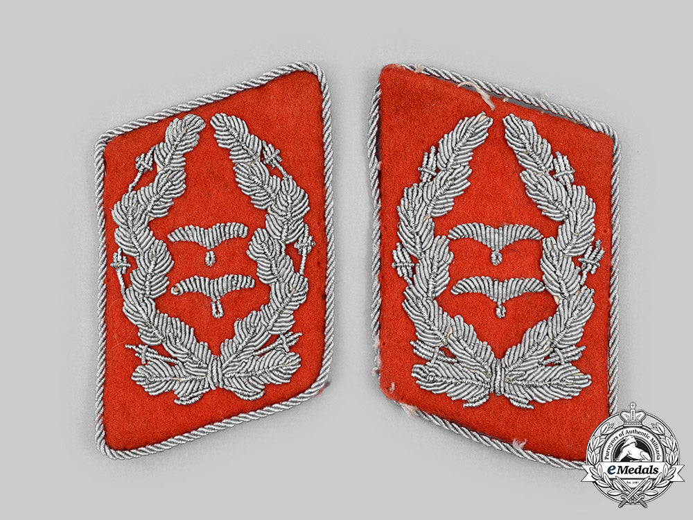 germany,_luftwaffe._a_set_of_luftwaffe_flak/_artillery_oberleutnant_collar_tabs_c20754_mnc7132_1