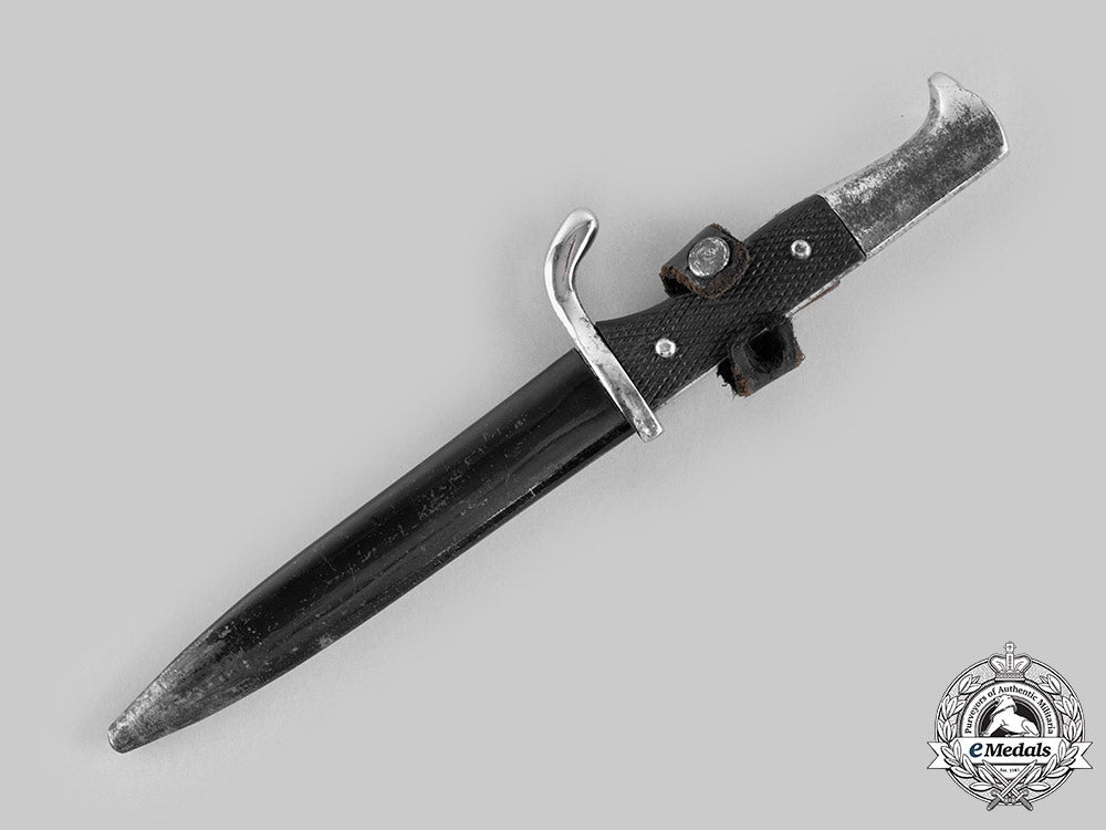 germany,_hj._a_pre-_regulation_hj_dress_bayonet,_by_carl_wüsthof_c20757_mnc2631