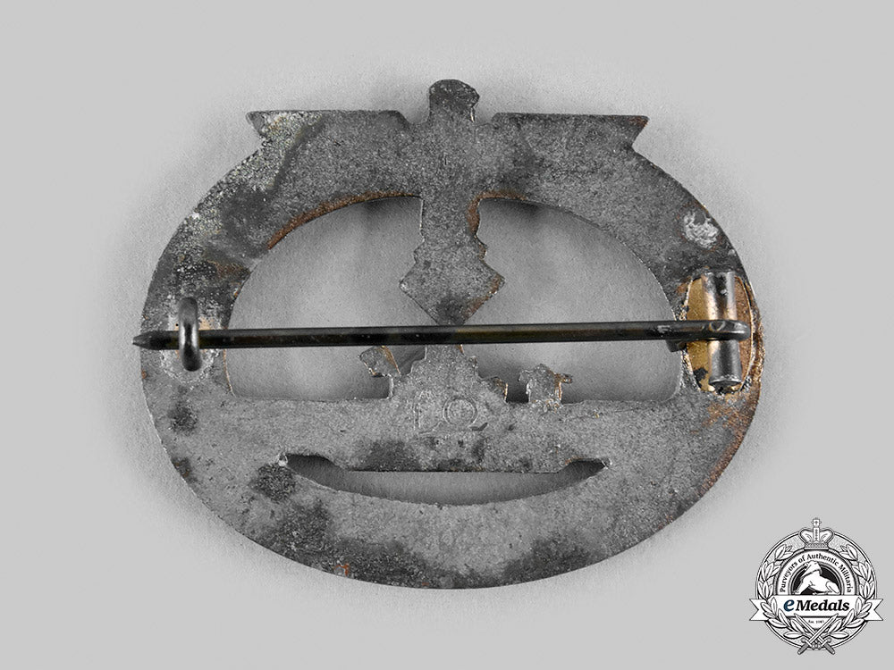 germany,_kriegsmarine._a_u-_boat_war_badge,_by_friedrich_orth_c20774_emd9056