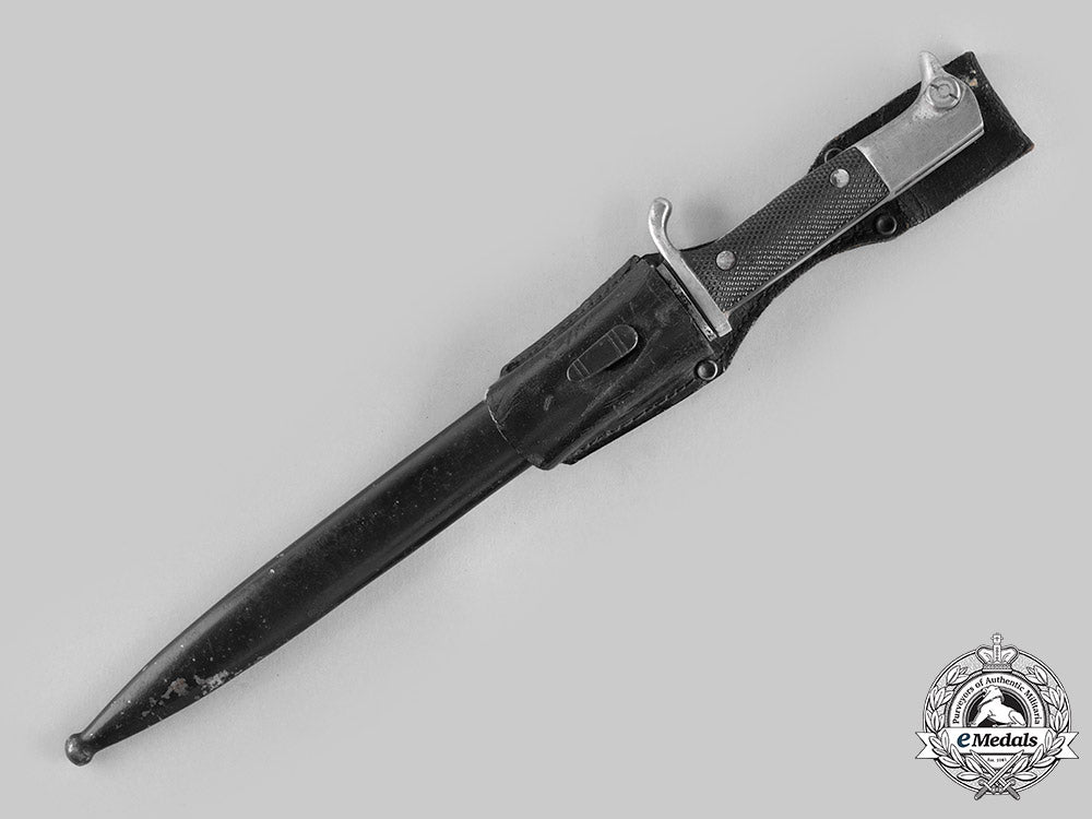 germany,_heer._a_service_memory_dress_bayonet,_by_ernst_pack&_söhne_c20786_mnc2703_1
