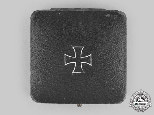 germany,_wehrmacht._a_presentation_case_for_a1939_iron_cross_i_class_c20801_mnc2802