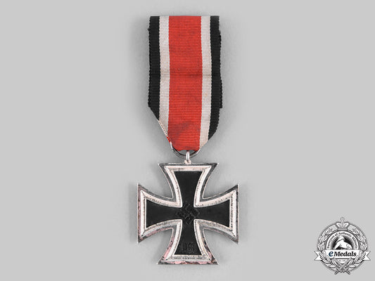 germany,_wehrmacht._a1939_iron_cross_ii_class,_lug_variant,_by_wächtler&_lange_c20817_emd8939