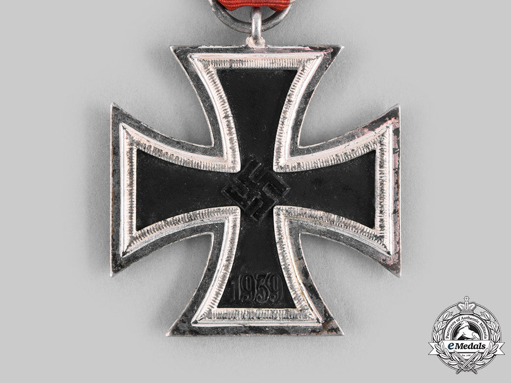 germany,_wehrmacht._a1939_iron_cross_ii_class,_lug_variant,_by_wächtler&_lange_c20818_emd8941