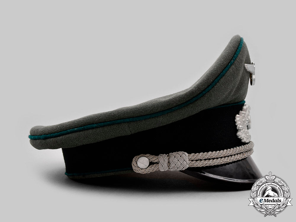 germany,_heer._an_administration_officer’s_visor_cap,_by_erel_c20821_mnc2439