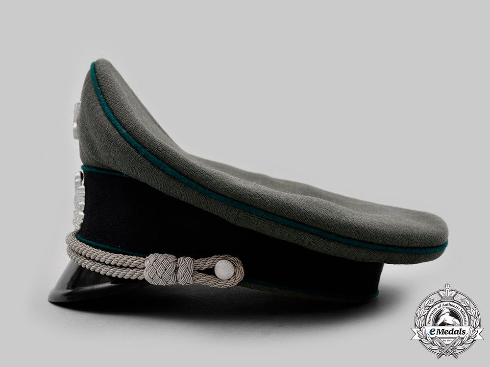 germany,_heer._an_administration_officer’s_visor_cap,_by_erel_c20823_mnc2445