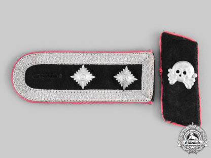 germany,_heer._a_set_of_heer_panzer_oberfeldwebel_uniform_insignia_c20827_emd8966